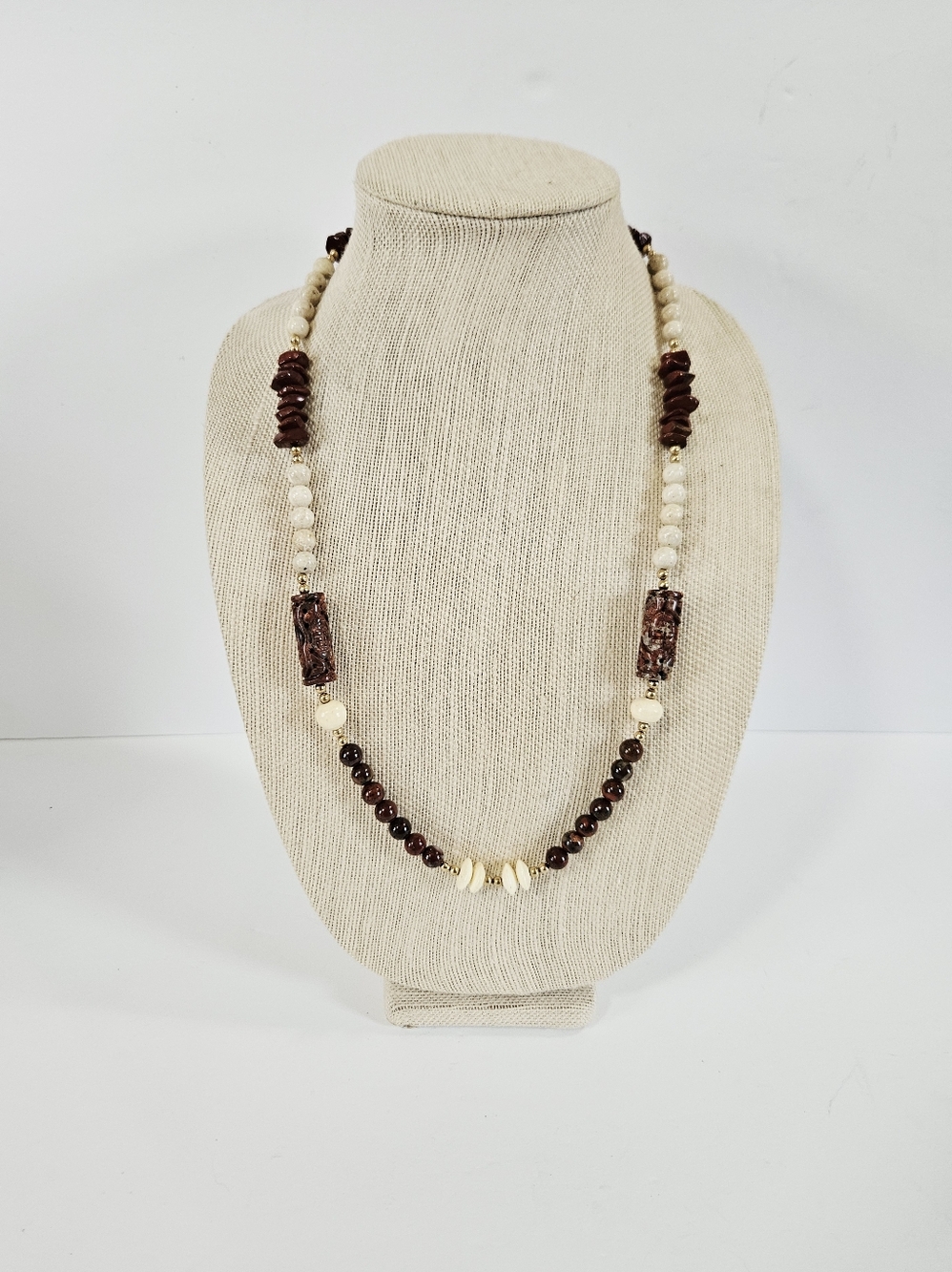 Vintage Selro Hand Carved Agate Stone Asian Symbol Brown Cream Beaded Necklace